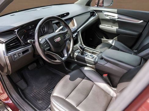 Used 2022 Cadillac XT6 Luxury FWD image 11