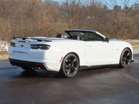 Used 2020 Chevrolet Camaro SS image 3