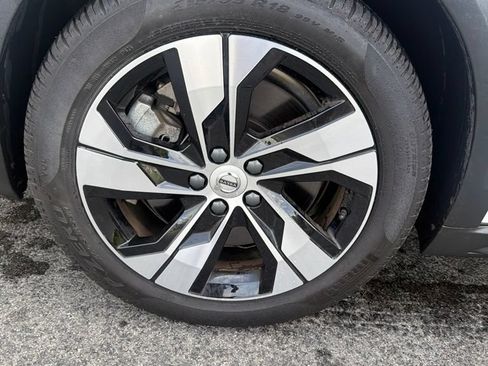 Used 2025 Volvo V60 B5 Cross Country Plus AWD/4WD image 4