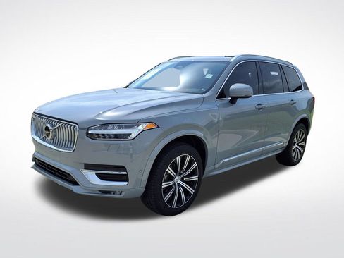 Used 2024 Volvo XC90 B6 Plus AWD/4WD image 4