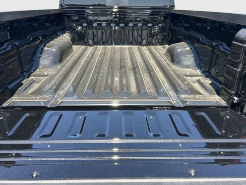 New 2026 Nissan Frontier S w/ Tow Package RWD image 8