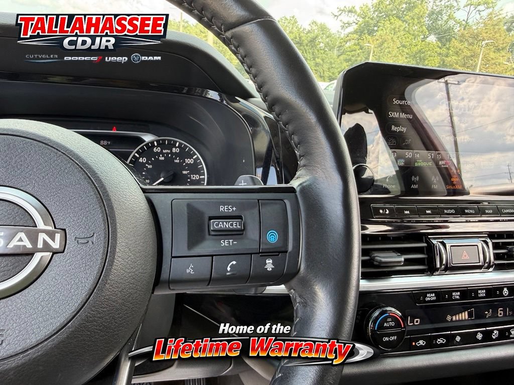 Used 2023 Nissan Pathfinder SL w/ Black Appearance Package AWD/4WD image 21