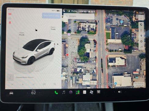 Used 2023 Tesla Model Y Performance AWD/4WD image 42