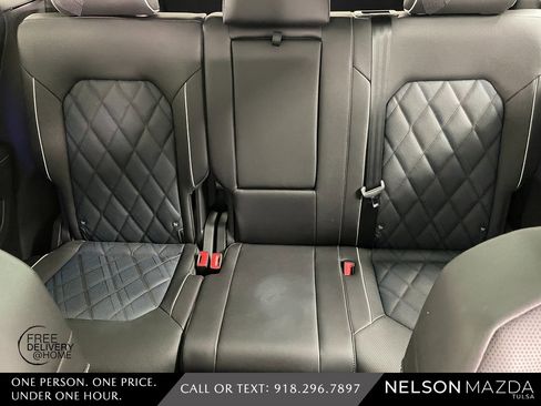 Used 2025 Volkswagen Atlas Cross Sport SEL Premium R-Line image 31