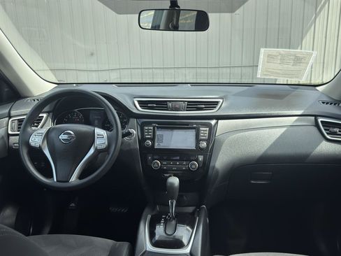Used 2016 Nissan Rogue SV w/ SV Premium Package FWD image 14