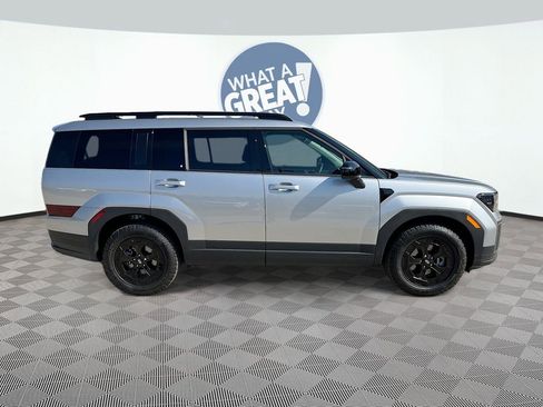 Used 2025 Hyundai Santa Fe XRT image 2