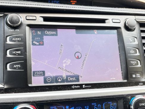Used 2015 Toyota Highlander XLE AWD/4WD image 7