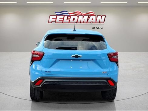 Used 2024 Chevrolet Trax RS w/ Driver Confidence Package FWD image 4