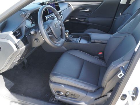 Certified 2024 Lexus ES 350 w/ Premium Package FWD image 13