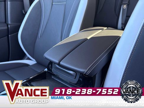 Used 2024 Buick Envision Sport Touring image 37