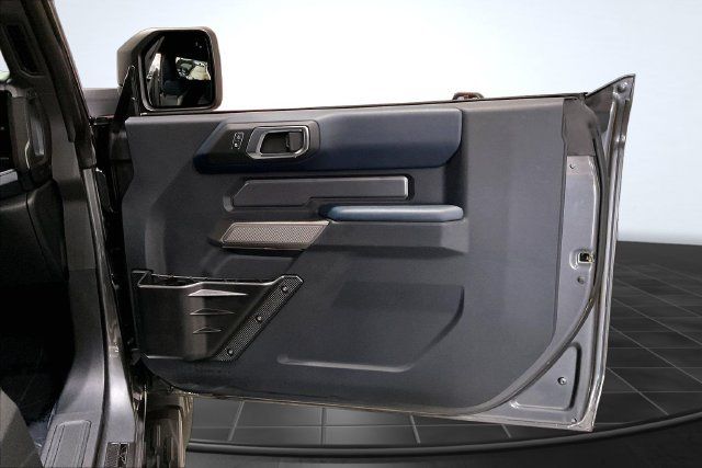 Used 2022 Ford Bronco Outer Banks AWD/4WD image 24