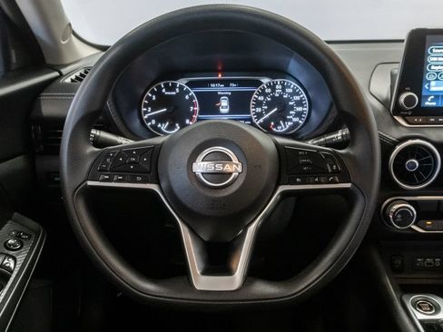 Used 2025 Nissan Sentra SV FWD image 11