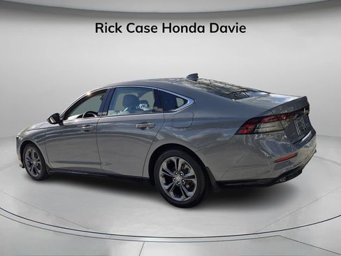 Certified 2025 Honda Accord EX-L image 7