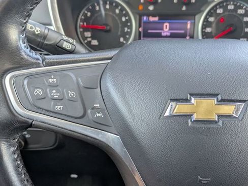 Used 2022 Chevrolet Equinox LT FWD image 19