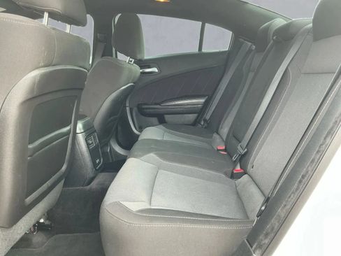 Used 2017 Dodge Charger R/T w/ Navigation & Travel Group image 14