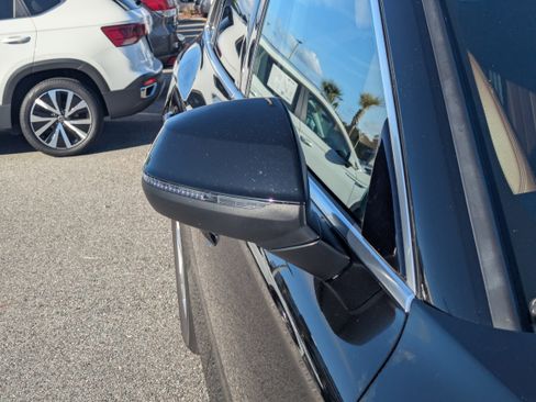 Used 2019 Audi Q5 Premium w/ Convenience Package image 12