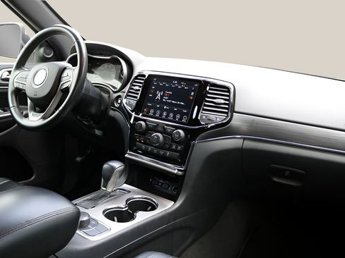 Used 2019 Jeep Grand Cherokee Limited AWD/4WD image 21