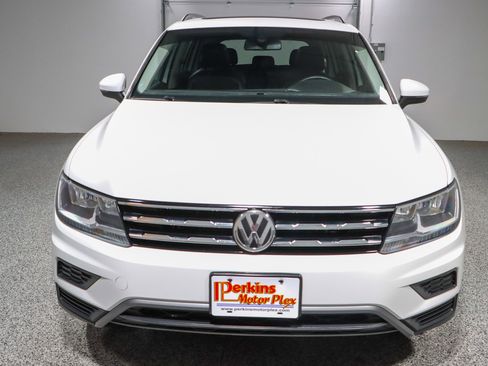 Used 2020 Volkswagen Tiguan SE image 4