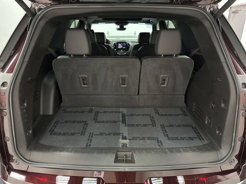 Used 2022 Chevrolet Traverse High Country AWD/4WD image 43