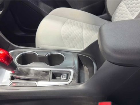 Used 2020 Chevrolet Equinox LS image 25