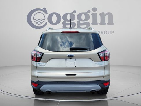 Used 2018 Ford Escape Titanium FWD image 4