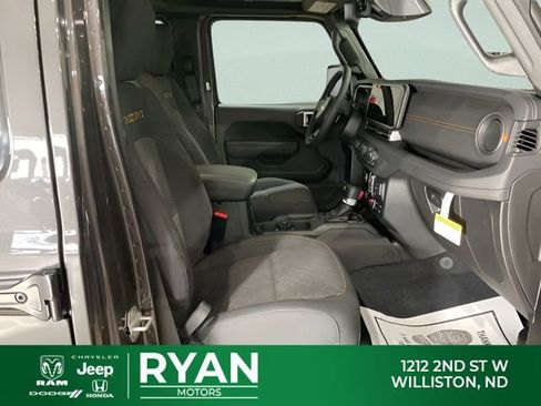 New 2026 Jeep Gladiator Mojave w/ Technology Group AWD/4WD image 53