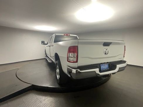 Used 2024 RAM 2500 Tradesman w/ Chrome Appearance Group AWD/4WD image 5