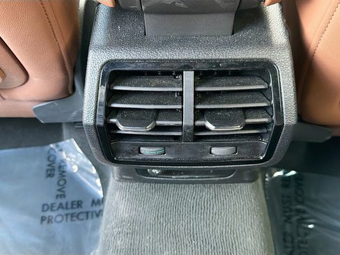 Used 2025 Audi Q3 2.0T Premium AWD/4WD image 19