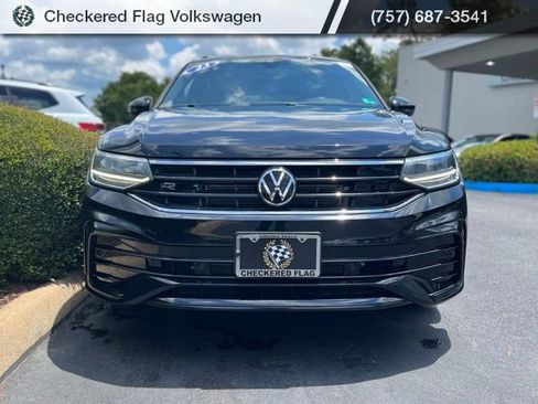 Used 2023 Volkswagen Tiguan SE R-Line AWD/4WD image 13