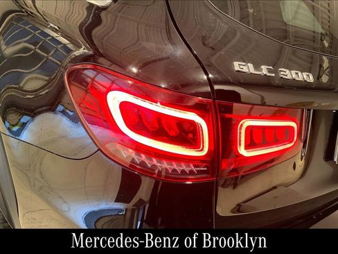 Certified 2022 Mercedes-Benz GLC 300 4MATIC image 32
