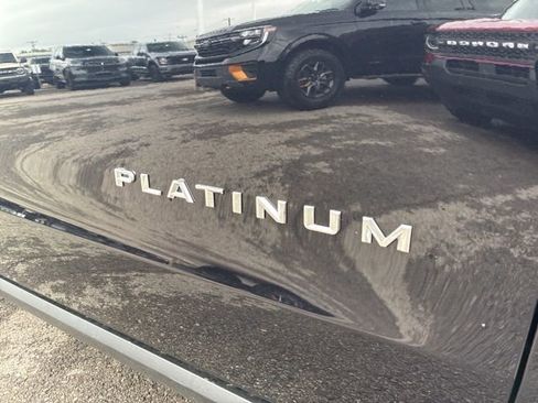 New 2026 Ford Expedition Platinum image 9