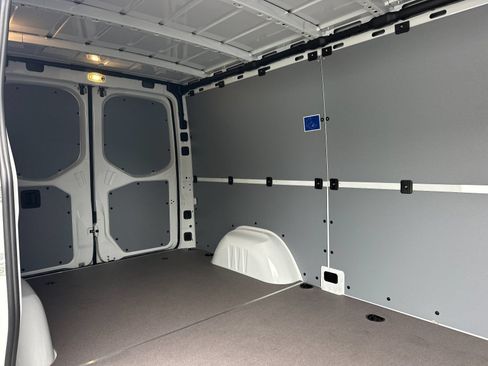 Used 2026 Mercedes-Benz Sprinter 2500 image 13