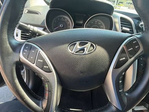Used 2016 Hyundai Elantra GT FWD image 21