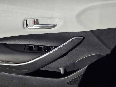 Used 2023 Toyota Corolla SE image 21