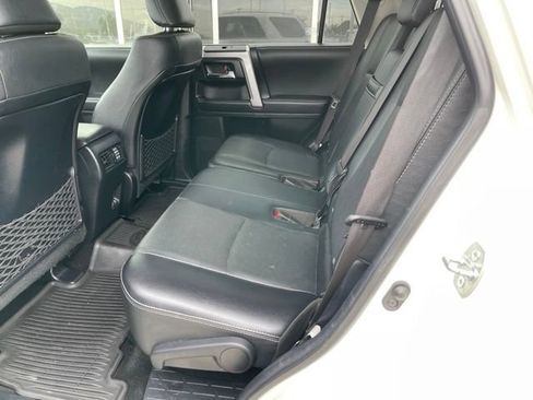 Used 2022 Toyota 4Runner Limited AWD/4WD image 13