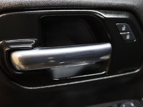 Used 2021 GMC Sierra 1500 SLE image 36