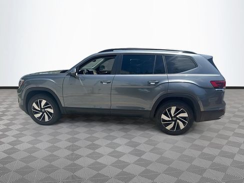 Used 2025 Volkswagen Atlas SE AWD/4WD image 9