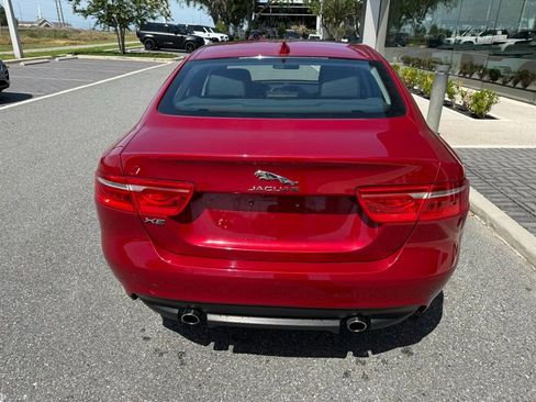 Used 2017 Jaguar XE Premium RWD image 3