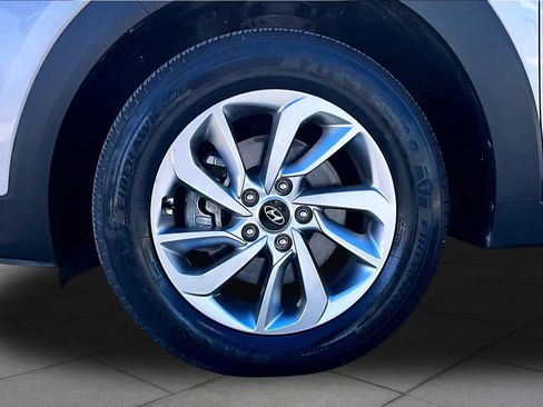Used 2017 Hyundai Tucson SE AWD/4WD image 11