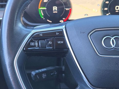 Used 2019 Audi e-tron Premium Plus image 34