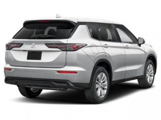 New 2026 Mitsubishi Outlander ES video 2