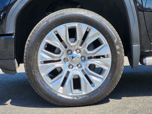 Used 2021 GMC Sierra 1500 Denali w/ Denali Ultimate Package AWD/4WD image 9