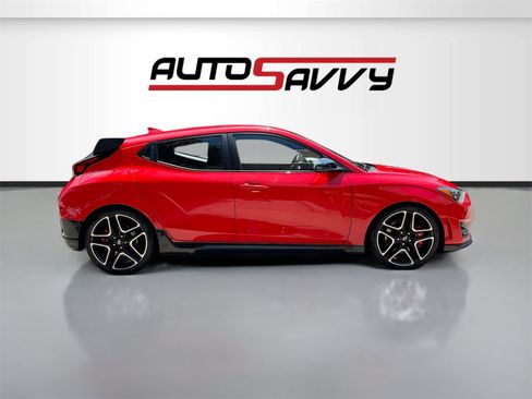 Used 2020 Hyundai Veloster N w/ Performance Package image 8