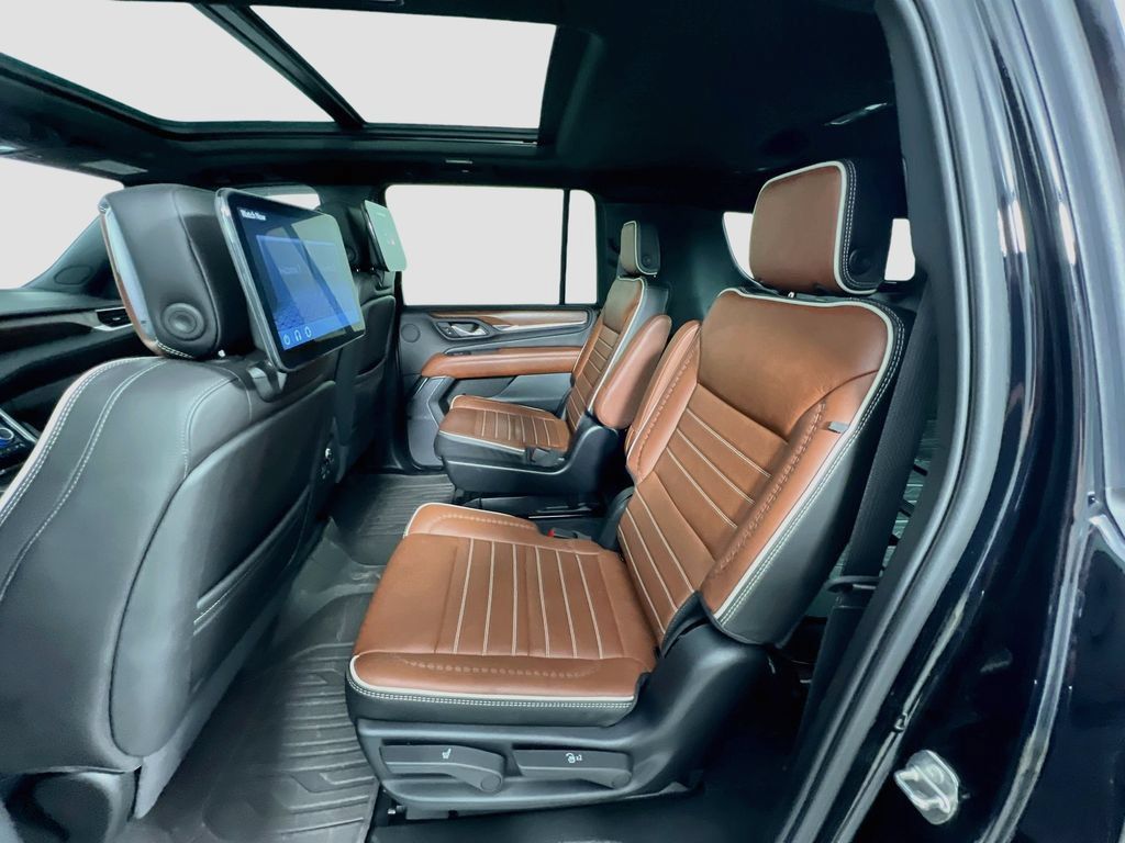 Certified 2024 GMC Yukon XL Denali Ultimate AWD/4WD image 25