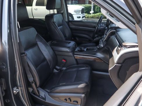 Used 2019 Chevrolet Suburban LT RWD image 50