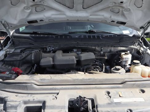 Used 2018 Ford F350 XL w/ Power Equipment Group RWD image 13