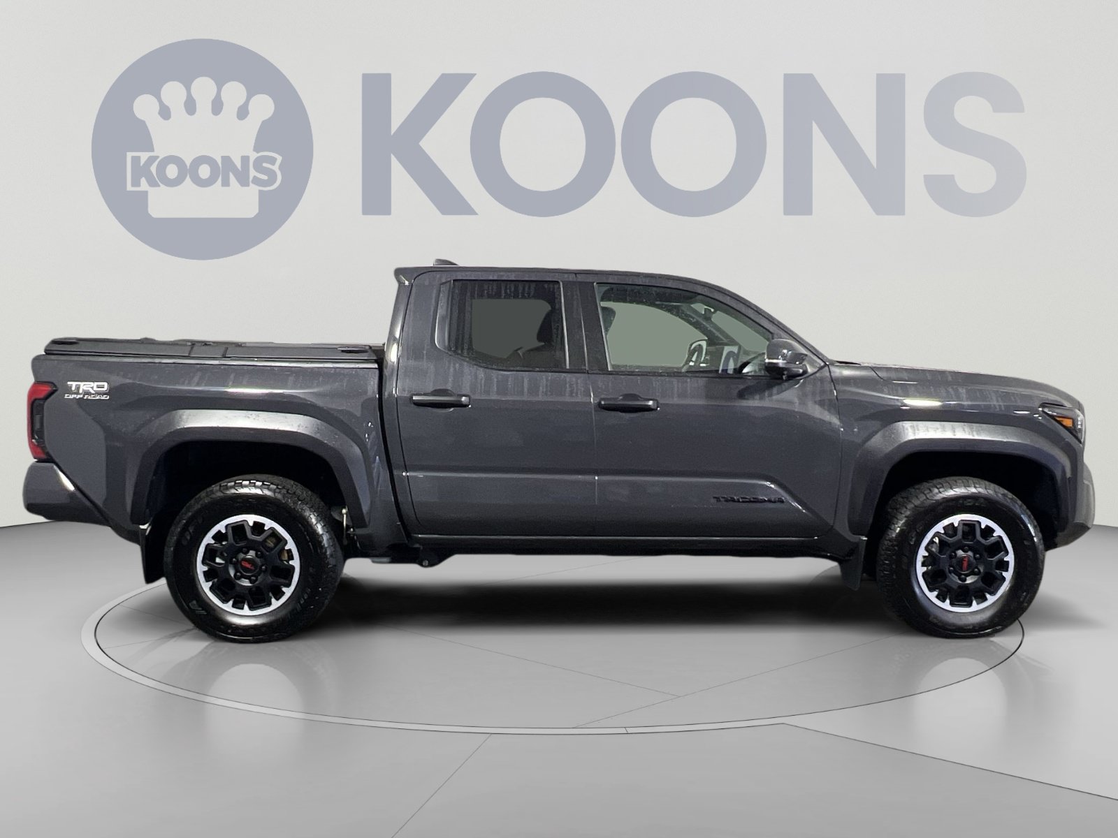 Used 2024 Toyota Tacoma TRD Off-Road w/ TRD Off Road Premium Package AWD/4WD image 8