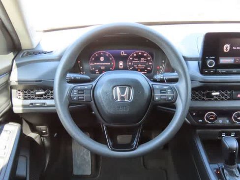 Used 2024 Honda Accord EX image 17