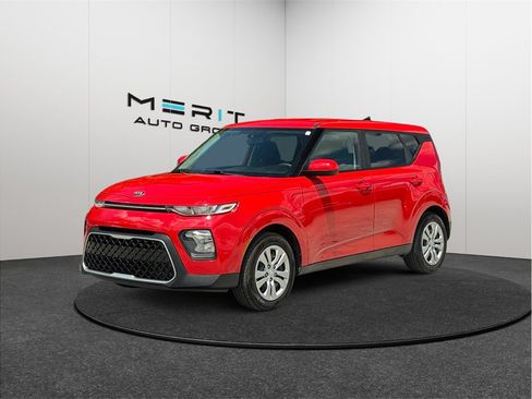 Used 2020 Kia Soul LX FWD image 4