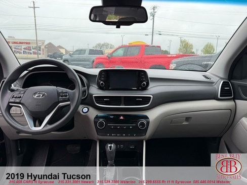 Used 2019 Hyundai Tucson Value AWD/4WD image 20